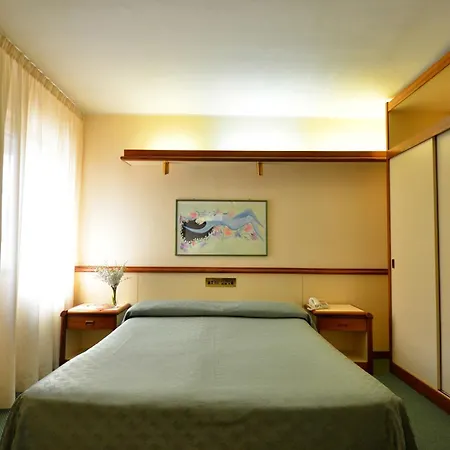 Grand Delle Rocche Отель 4*