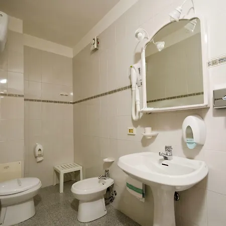 Grand Delle Rocche Отель 4*