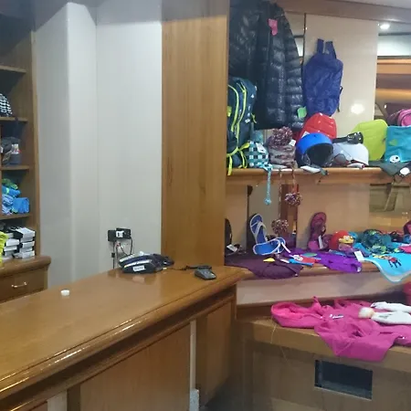 Grand Delle Rocche روكّا دي ميتْسو