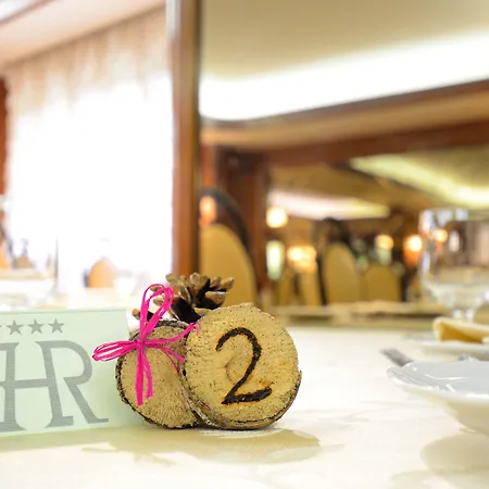 Grand Delle Rocche روكّا دي ميتْسو