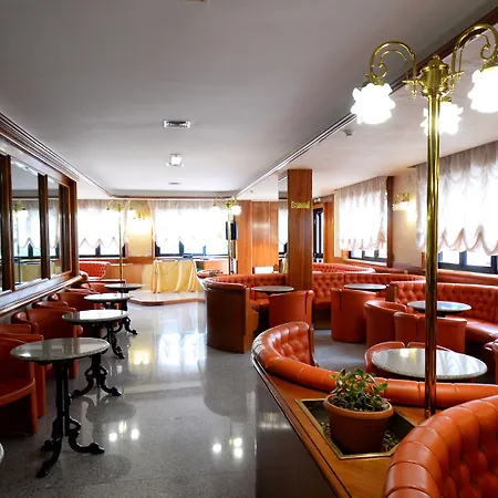 Grand Delle Rocche Отель