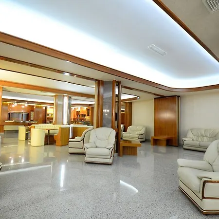 Grand Delle Rocche ホテル 4*