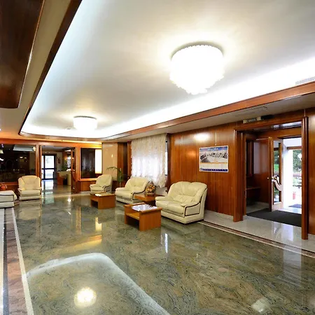 Grand Delle Rocche ホテル 4*