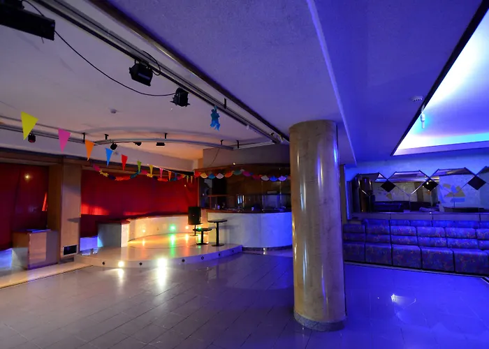 Grand Delle Rocche Отель